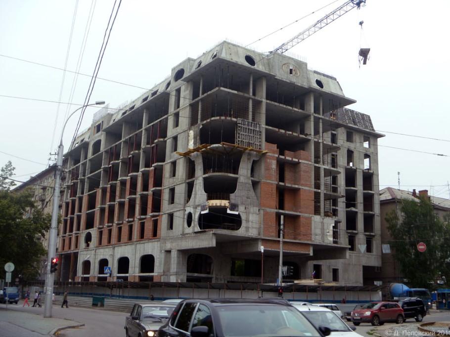 Фото В Новосибирске вспомнили, как на месте отеля Grand Autograph горело здание гастронома 10